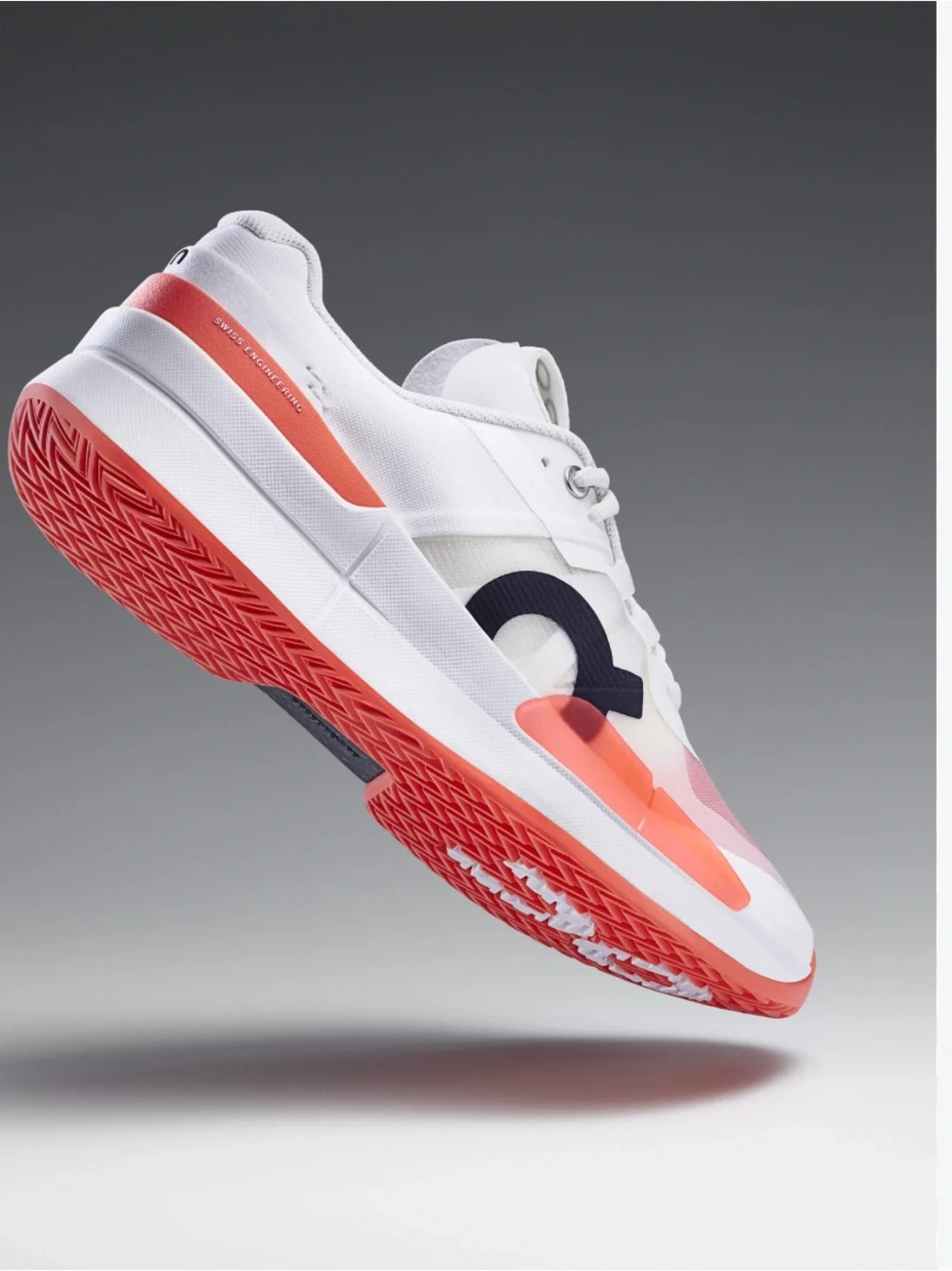 On The Roger Pro 2 White / Flame Tennis Shoes women size  7.5 like new/no box